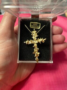 Hand Engraved Gold Cross Pendant Necklace - Women Jewelry